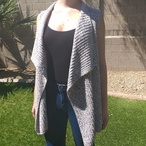 Sleeveless Knit Jones New York Cardigan